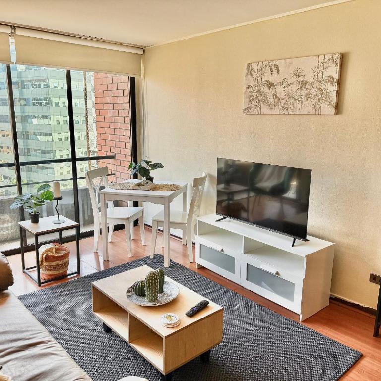 Hermoso Departamento a pasos del Costanera Center - Apartamento con balcón - 2