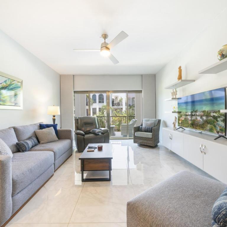 Luxury 2 BR Condo with Pool - Paseo del Sol Playacar II - Two-Bedroom Apartment with Pool View - 16