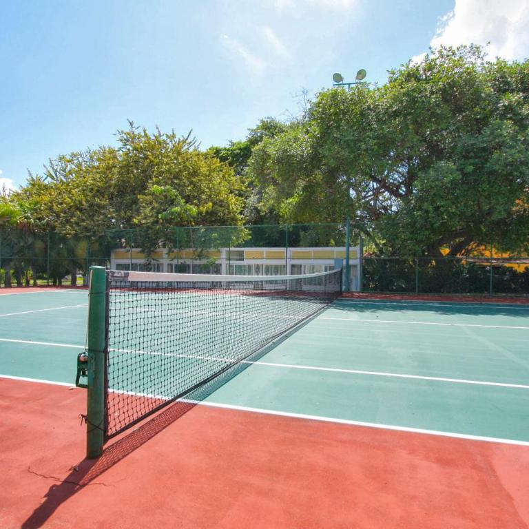 Luxury 2 BR Condo with Pool - Paseo del Sol Playacar II - Two-Bedroom Apartment with Pool View - 24