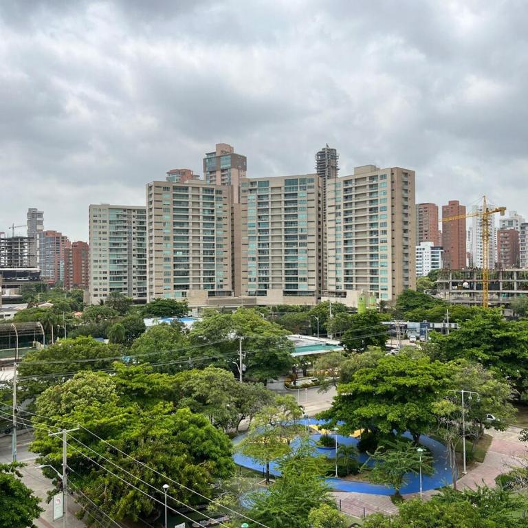 Comodo y economico con vista a parque electrificadora y ciudad - Apartamento de 2 dormitorios - 16