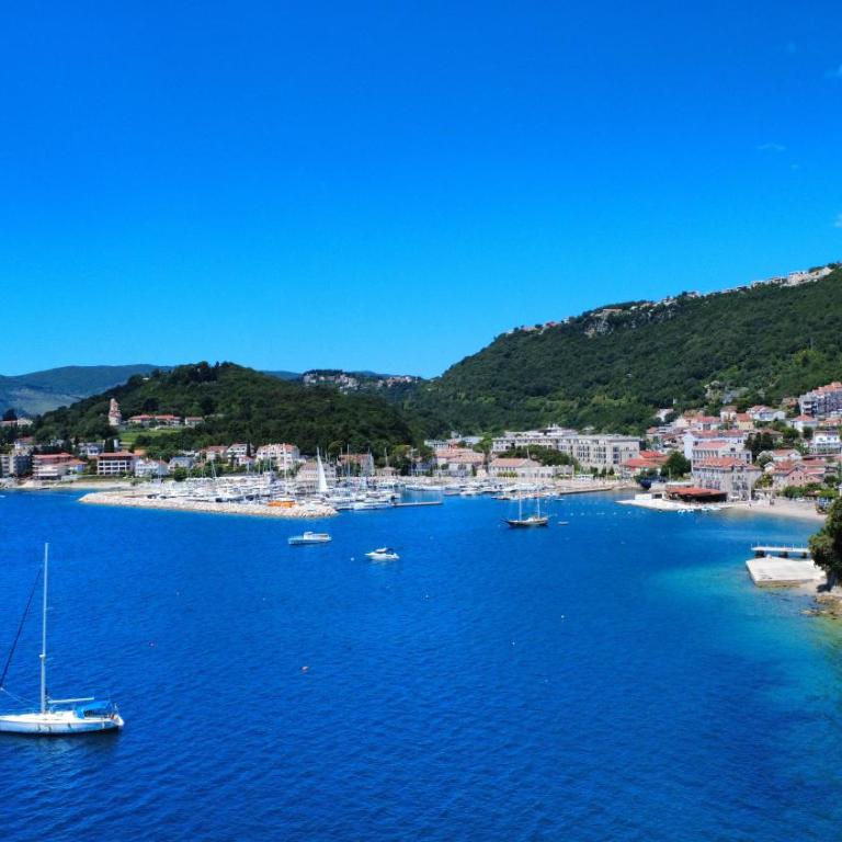 Lalovina Apartment - Two-Bedroom Apartment - 30