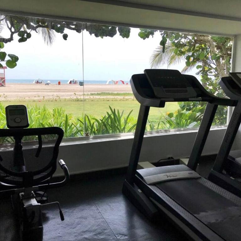 View, exit to Playa Morros tres Cartagena - One-Bedroom Apartment with Balcony and Sea View - 20