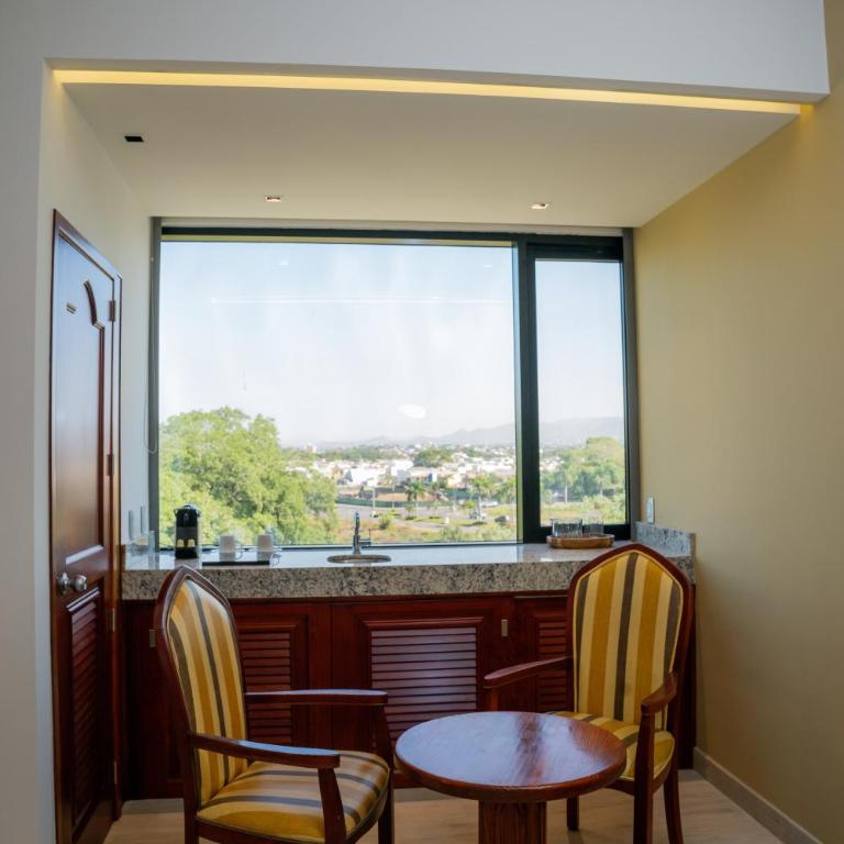 Vallarta Live Hotel - Deluxe Room - 14