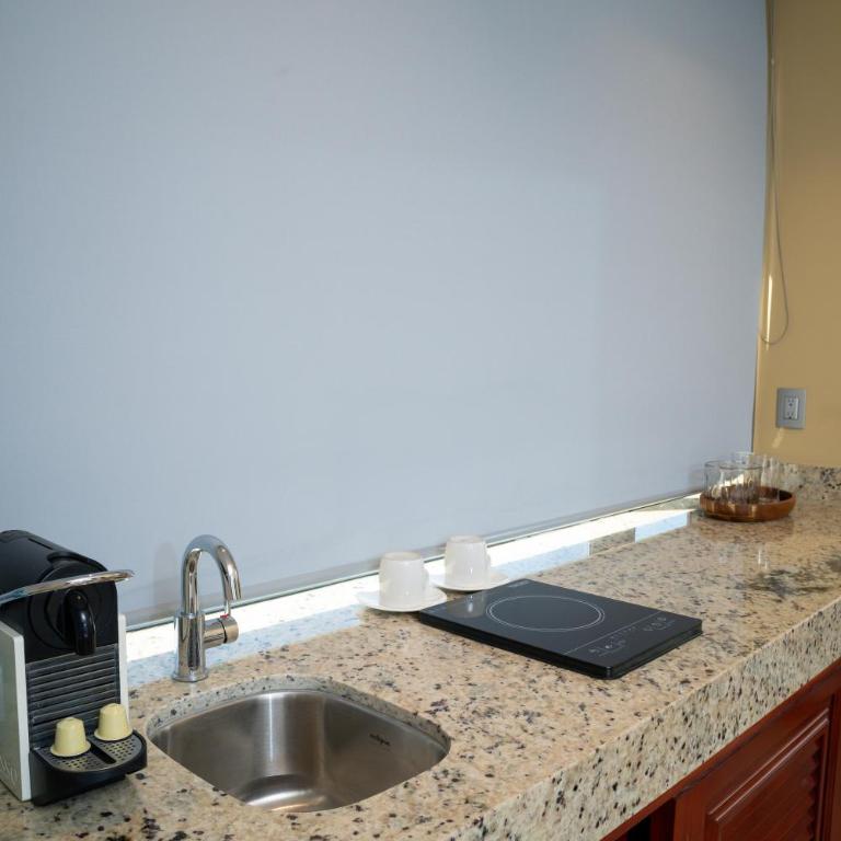 Vallarta Live Hotel - Deluxe Double Room - 19