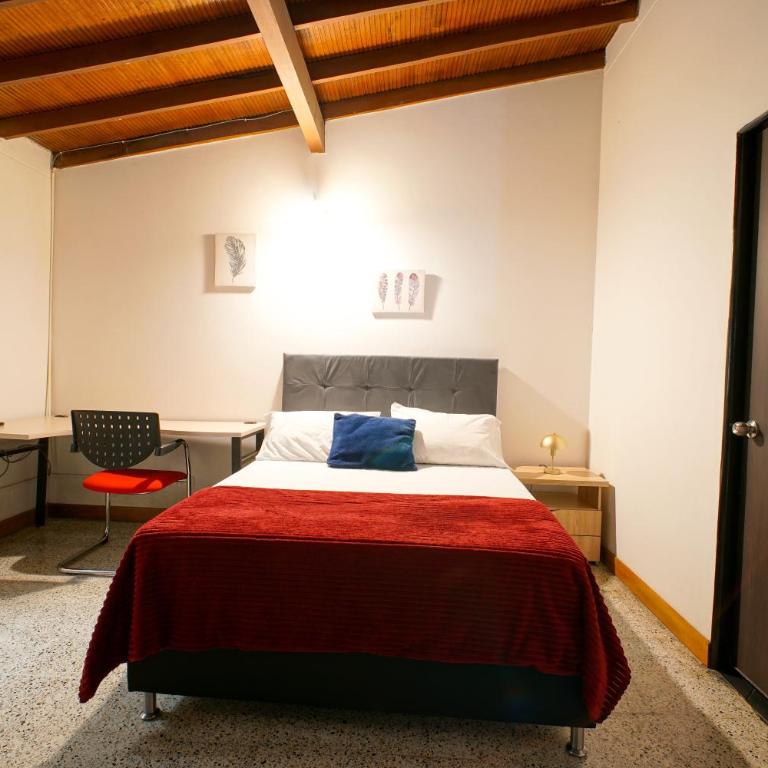 CoLiving Laureles Habitaciones con Baño Privado - Budget Double Room - 2