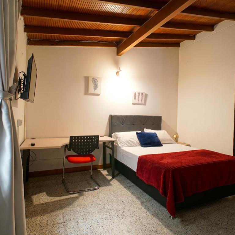 CoLiving Laureles Habitaciones con Baño Privado - Budget Double Room - 5