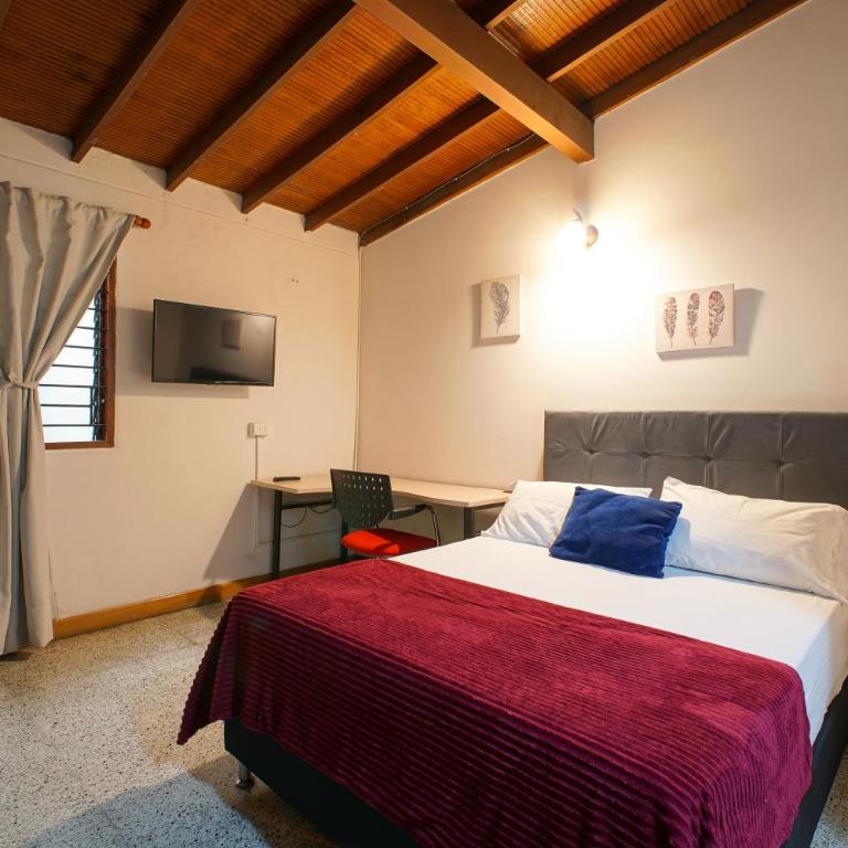 CoLiving Laureles Habitaciones con Baño Privado - Budget Double Room - 7