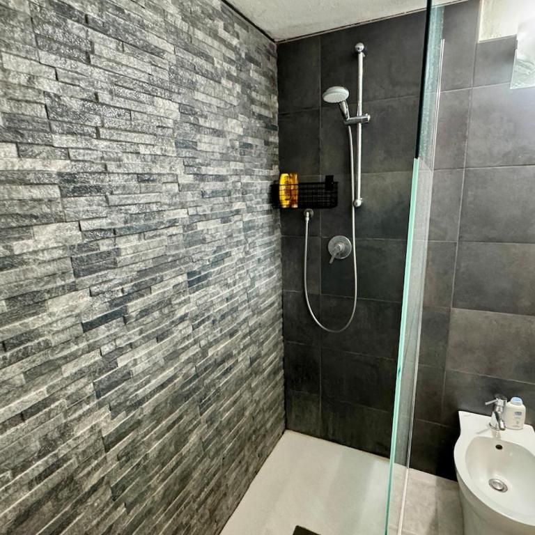 Stylish Apartment Steps from the Beach - Appartamento con 2 Camere da Letto - 18