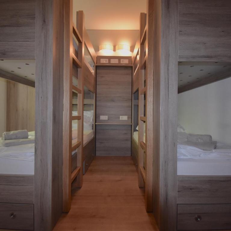 Sporthotel Zederhaus im Lungau - Chambre Quadruple avec Balcon - 7
