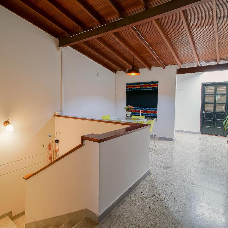 CoLiving Laureles Habitaciones con Baño Privado - Double Room with Private Bathroom - 34