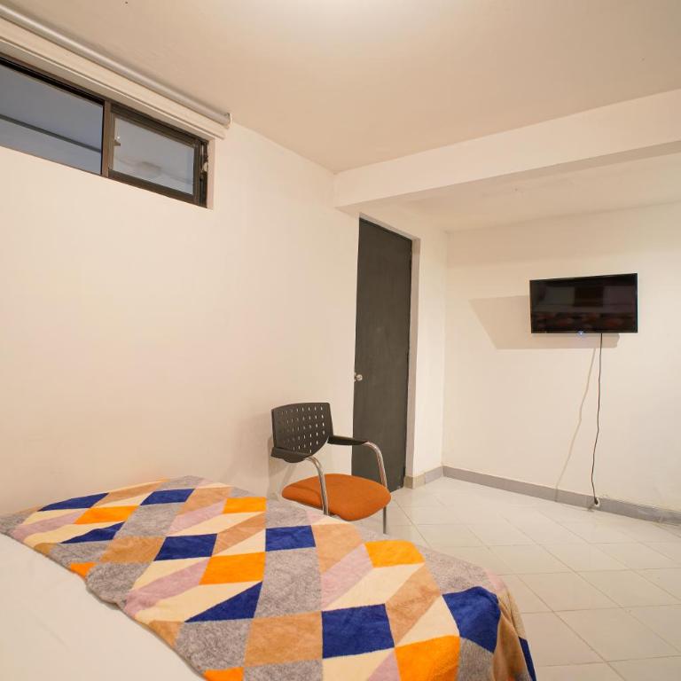 CoLiving Laureles Habitaciones con Baño Privado - Standard Double Room with Fan - 31