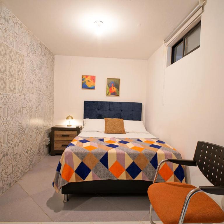 CoLiving Laureles Habitaciones con Baño Privado - Standard Double Room with Fan - 36