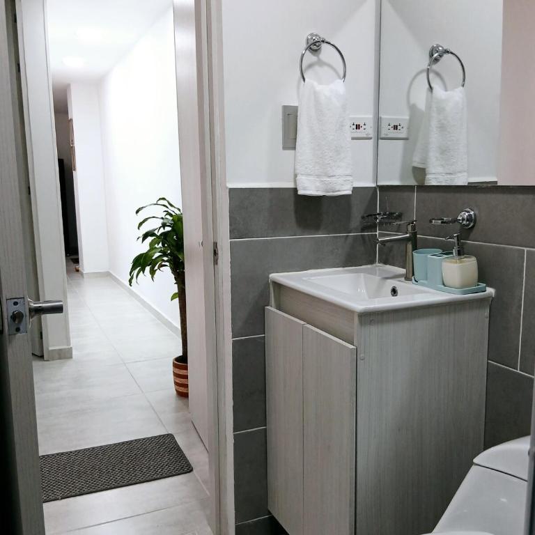 Vacaciones por el eje cafetero - Two-Bedroom Apartment - 28