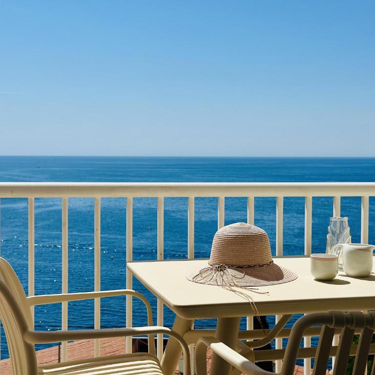 EL SOL. Tu hogar junto al mar – Apartamento cómodo para 6 personas en Roses - ES-258-36 - Apartment - 1