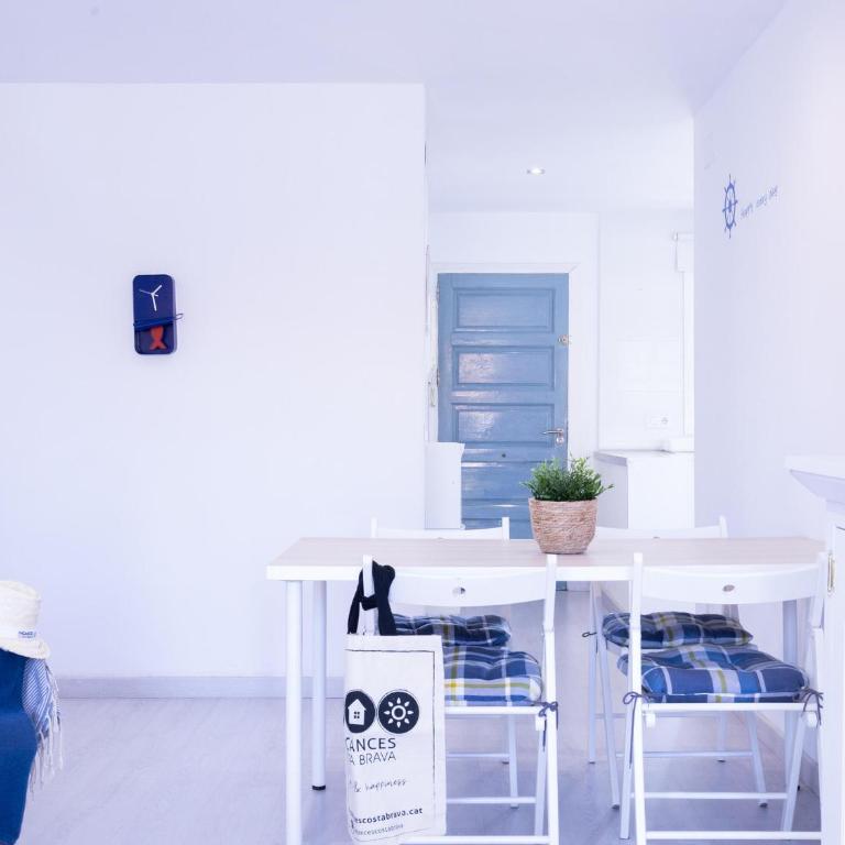 Apartamento en L'Escala a 100m de la playa, con parking - ES-325-3 - Apartamento - 4
