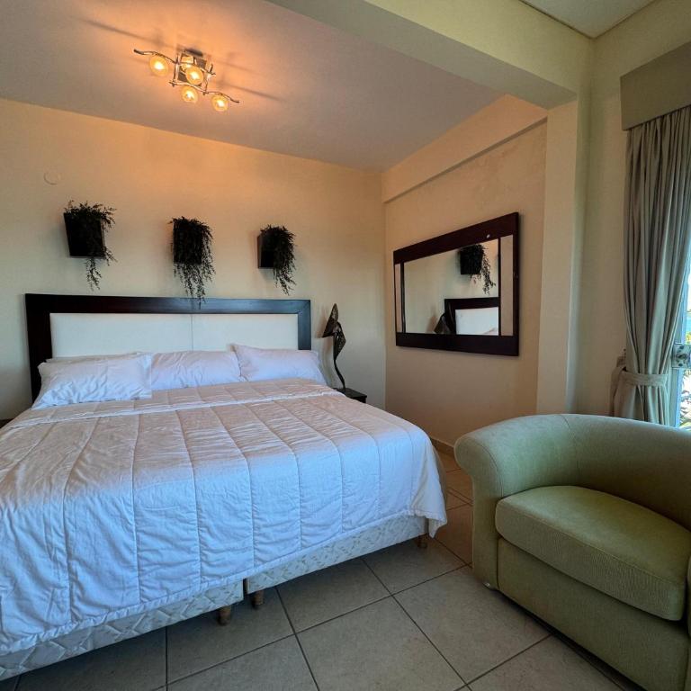 Casa de Lujo a Orillas del Rio Parana - Casa de 5 dormitorios - 1