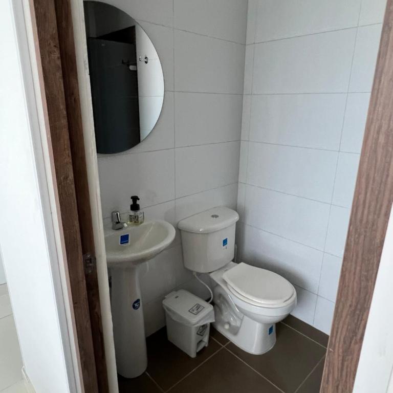 Apartamento Ricaurte hermosa vista - Two-Bedroom Apartment - 15
