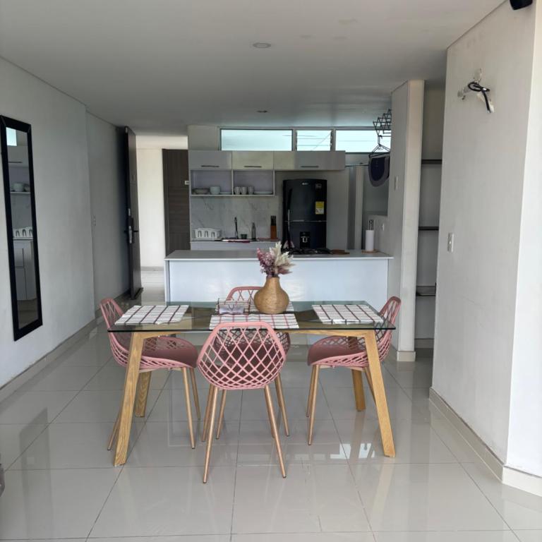 Apartamento Ricaurte hermosa vista - Two-Bedroom Apartment - 6