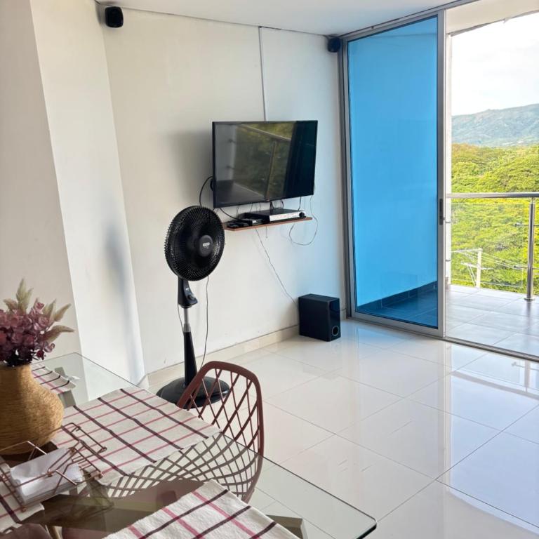Apartamento Ricaurte hermosa vista - Two-Bedroom Apartment - 7