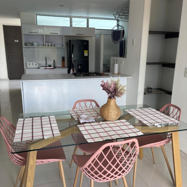 Apartamento Ricaurte hermosa vista - Two-Bedroom Apartment - 9