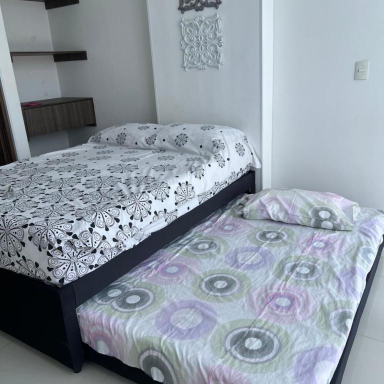 Apartamento Ricaurte hermosa vista - Two-Bedroom Apartment - 11