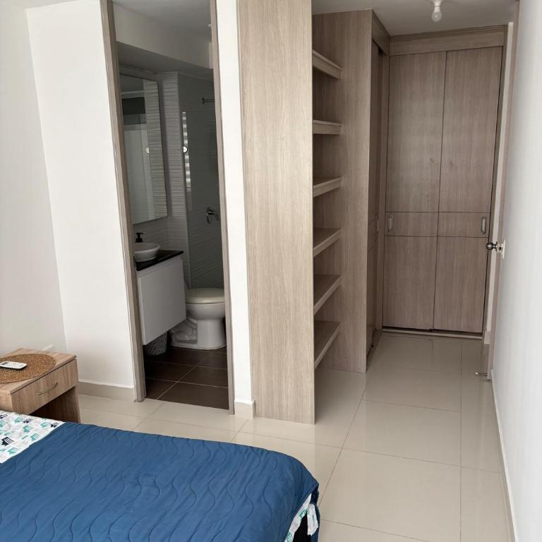 La Morada Flat apto en Ricaurte - Three-Bedroom Apartment with Balcony - 5