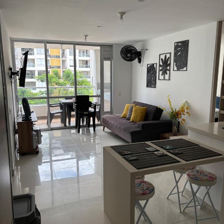 La Morada Flat apto en Ricaurte - Three-Bedroom Apartment with Balcony - 9