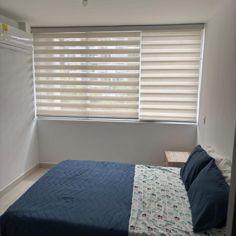 La Morada Flat apto en Ricaurte - Three-Bedroom Apartment with Balcony - 12