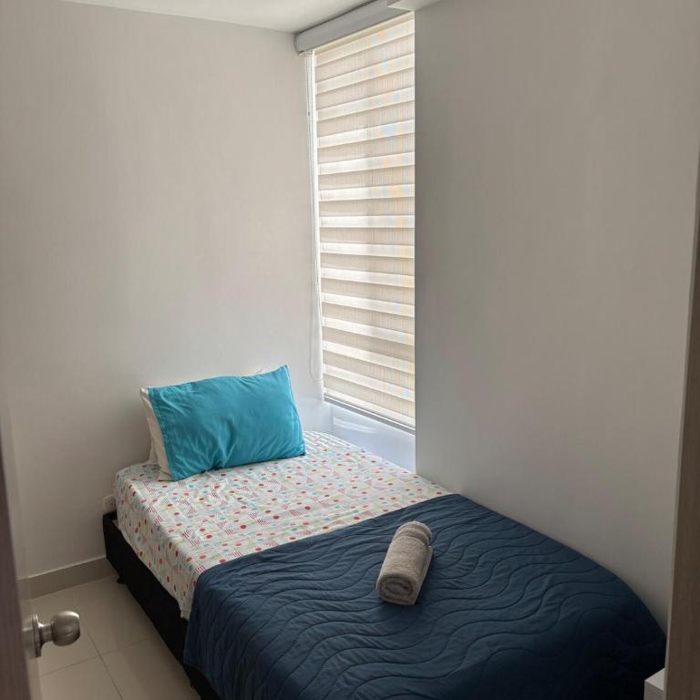 La Morada Flat apto en Ricaurte - Three-Bedroom Apartment with Balcony - 14