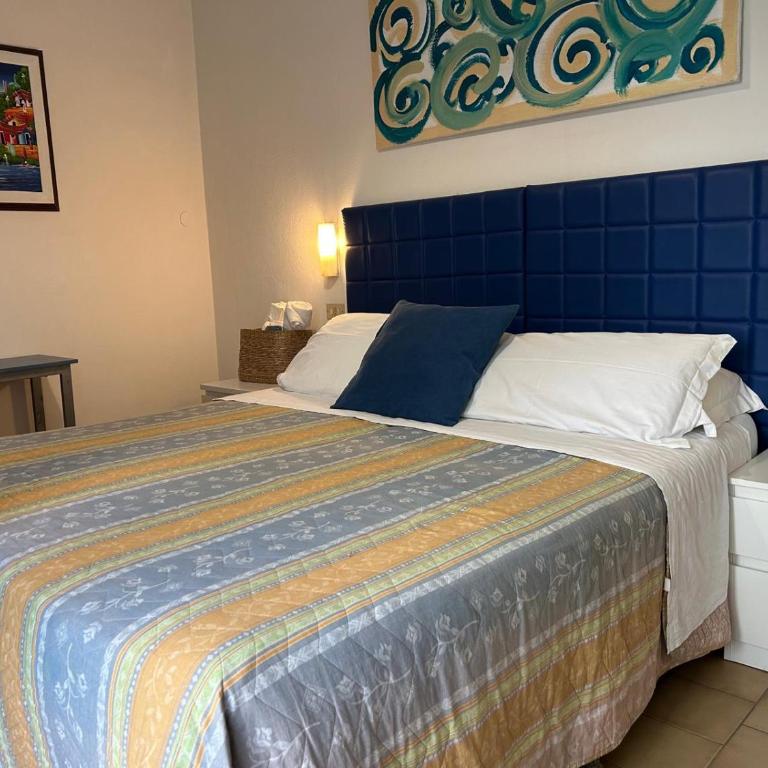 Bed and Breakfast Villa Giovanna - Camera Matrimoniale/Doppia con Letti Singoli - 2
