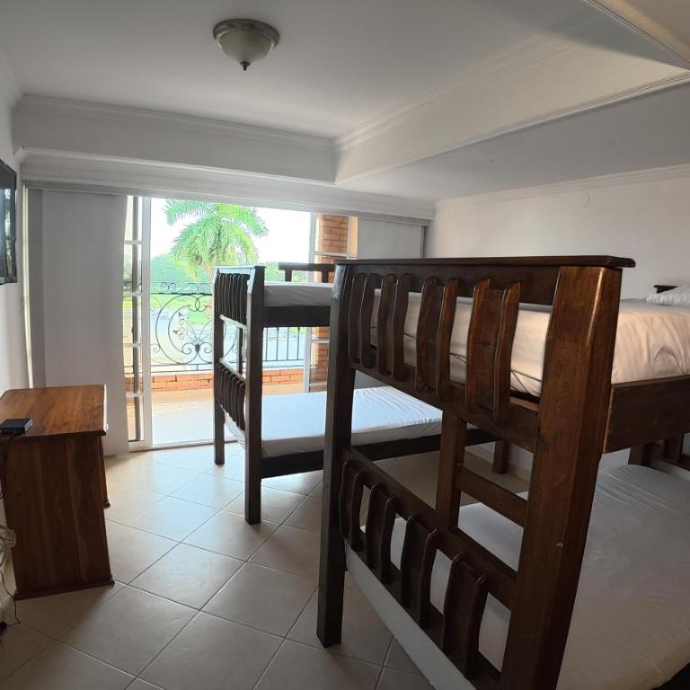 Casa cerca al mar Zona Norte Cielo Mar Cartagena - Four-Bedroom House - 16