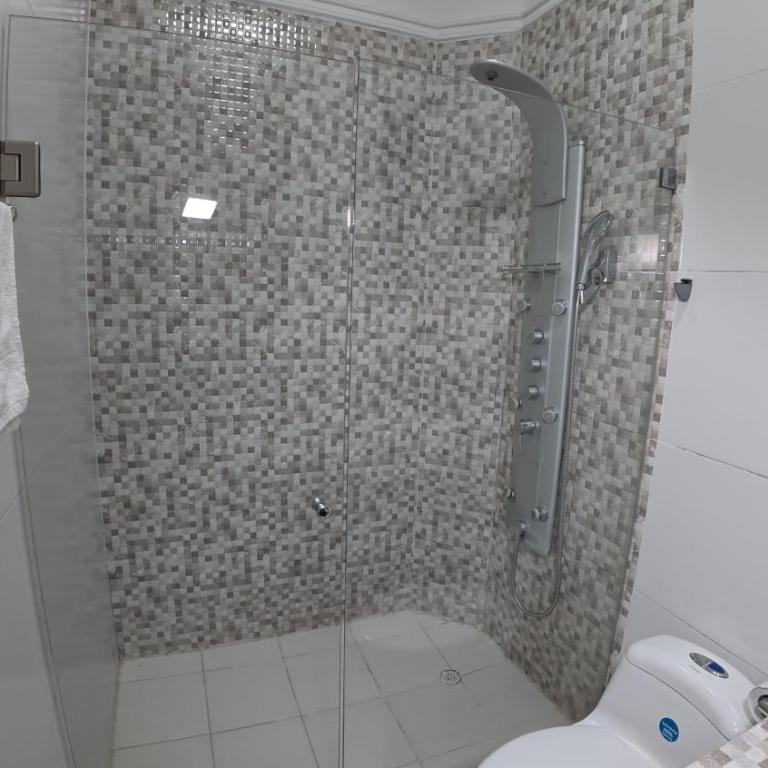 Casa cerca al mar Zona Norte Cielo Mar Cartagena - Four-Bedroom House - 18