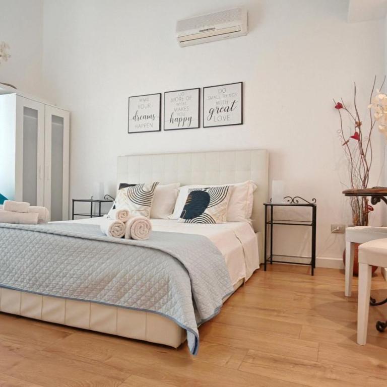 KRLY Rooms Cagliari - Adults only - Parcheggio - Deluxe Double Room with Balcony - 10