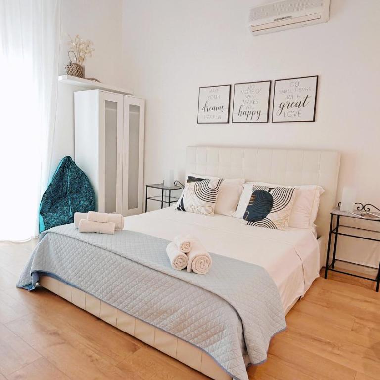 KRLY Rooms Cagliari - Adults only - Parcheggio - Deluxe Double Room with Balcony - 12