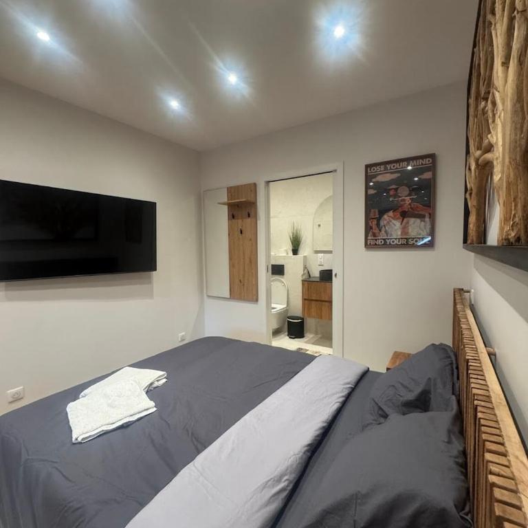 Ozero - One-Bedroom Apartment - 13