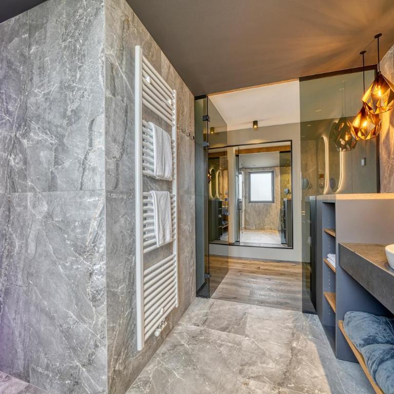 Hotel Avelina - Suite Familiar Deluxe - 10