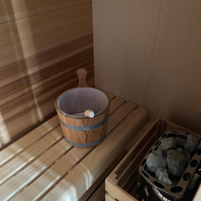 One of one Experiences - LOVE SPA SUITE - King Room with Spa Bath - 12