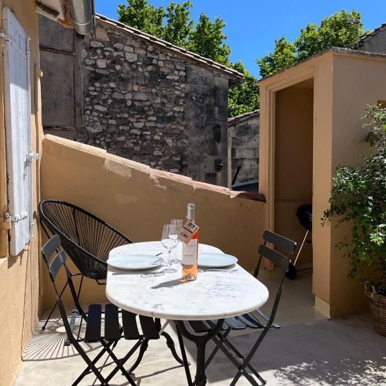 Maison Cosy avec rooftop et BBQ - Roquette - Maison 1 Chambre - 2