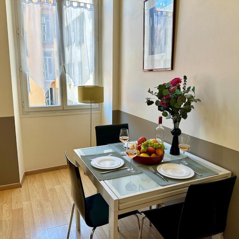 Magnifique 2 pièces - Hyper centre Nice - Appartement 1 Chambre - 10
