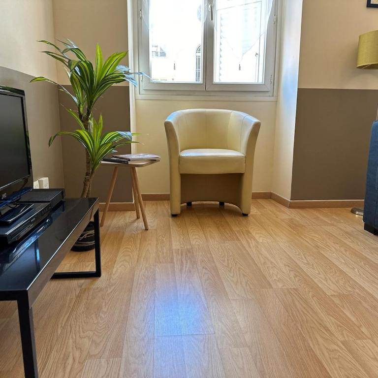 Magnifique 2 pièces - Hyper centre Nice - Appartement 1 Chambre - 15