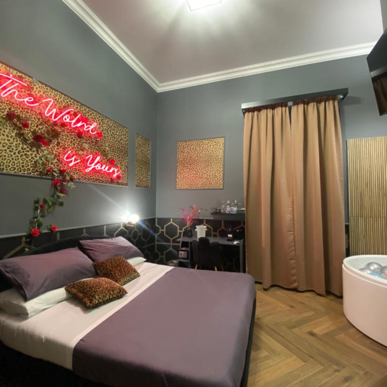 One of one experiences - LOVE ROOM - Camera Matrimoniale con Vasca Idromassaggio - 1