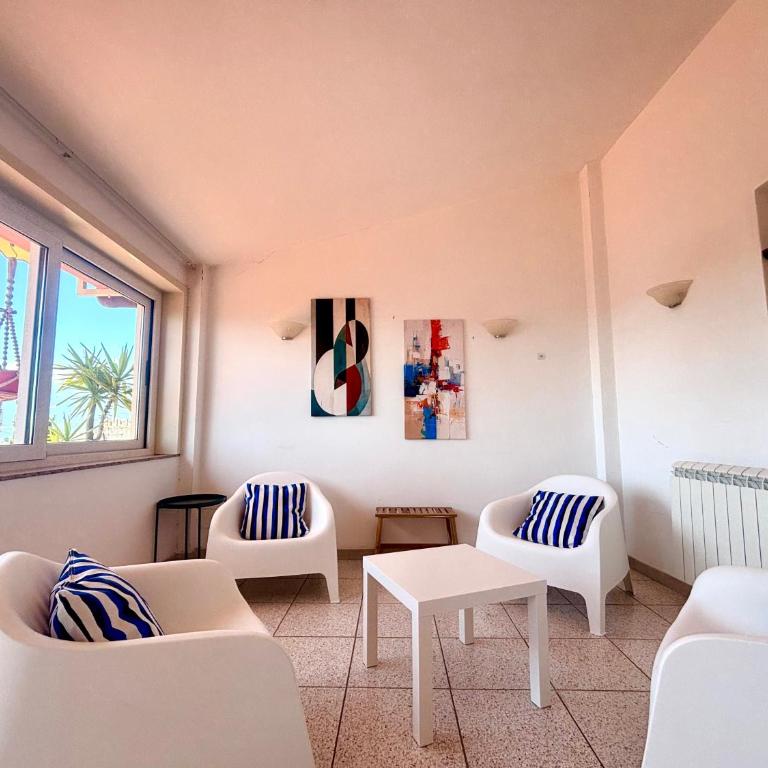 Penthouse with Sea View Terrace in the Heart of Taormina - Two-Bedroom Standard Apartment - 18