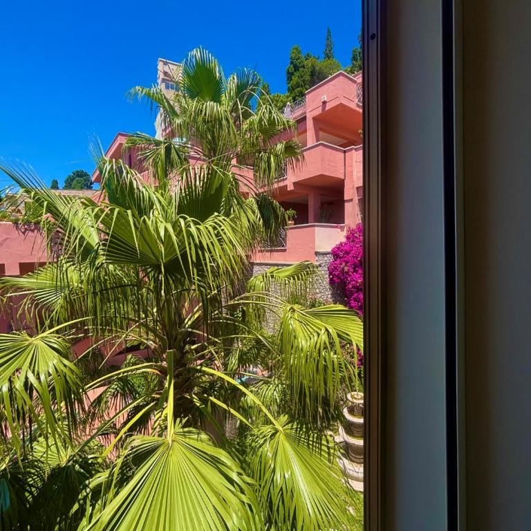 Penthouse with Sea View Terrace in the Heart of Taormina - Two-Bedroom Standard Apartment - 16