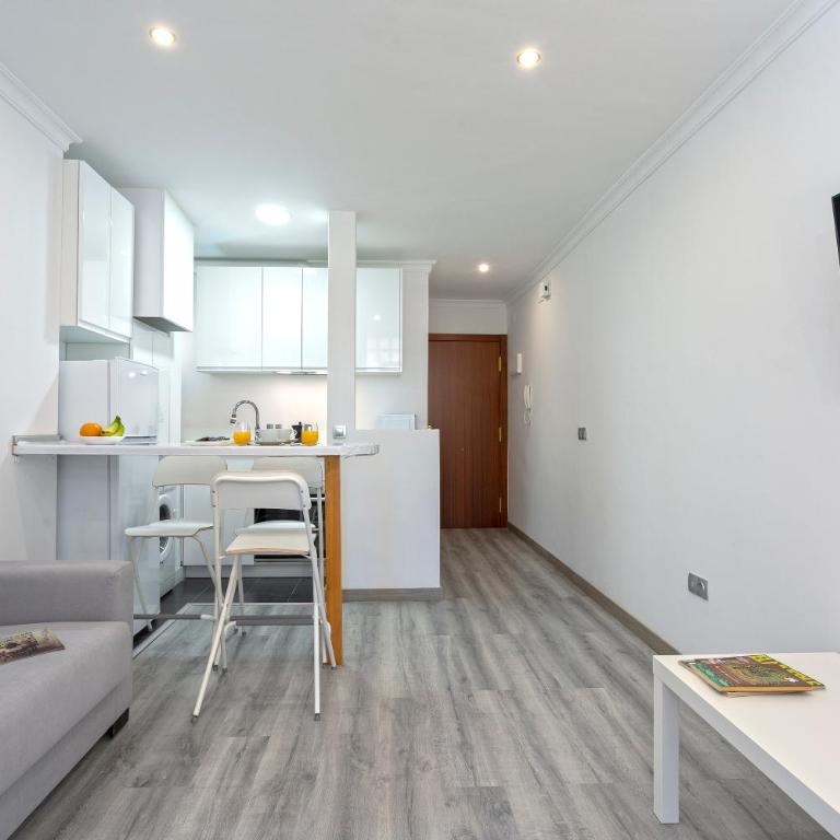 Sunstay Lovely Loft Fuengirola - Apartamento de 1 dormitorio - 4