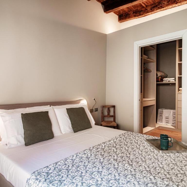 First & Urban Oasis - by MyHomeInComo - Superior Apartment - 9