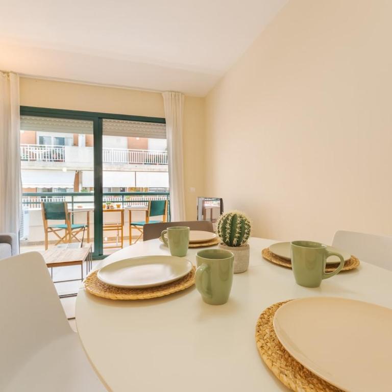Coastal Paradise with Rooftop Pool - Just 50m from Cambrils Beach! - Apartamento Premium de 1 dormitorio - 8