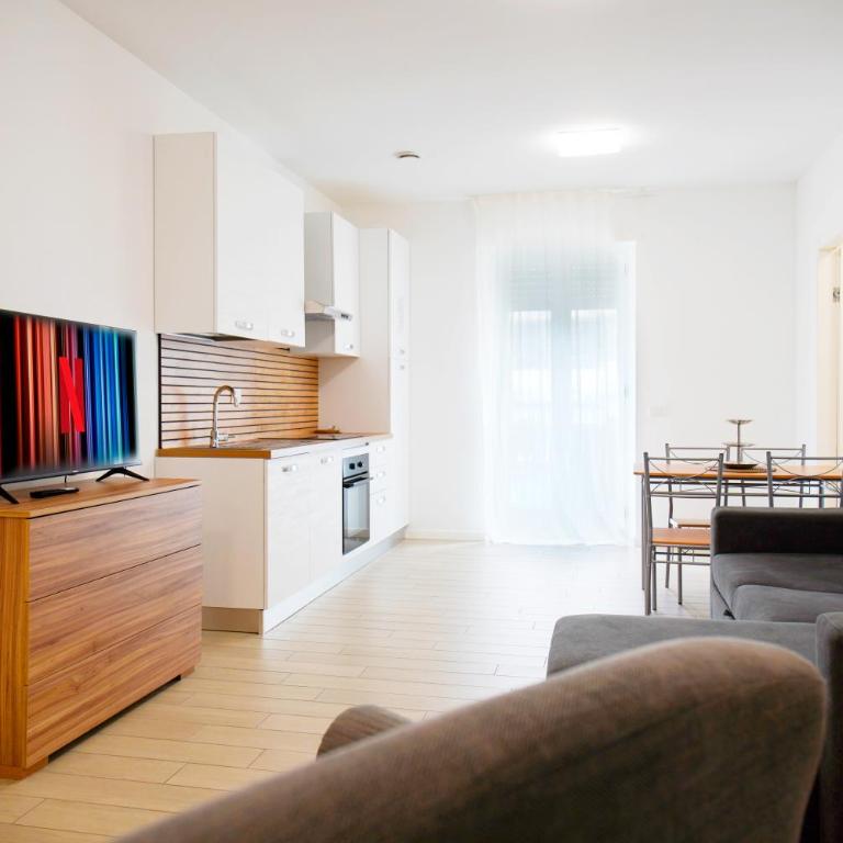 CASA IDEALE TIM Appartmanti moderni vicina al centro - Appartamento con 1 Camera da Letto - 34