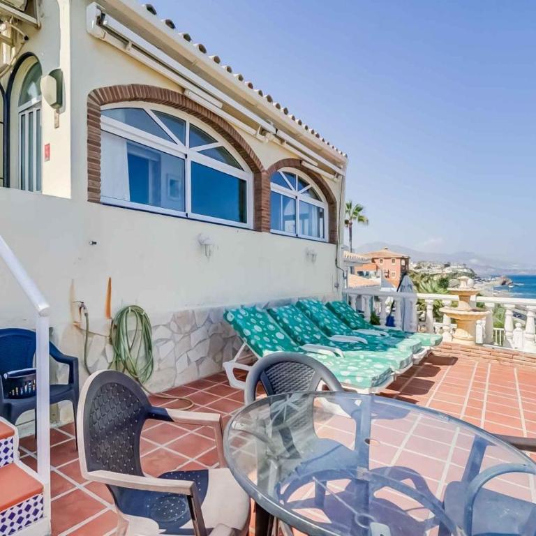 Charming Townhouse in El Faro, Spain, Studding Sea View & Community Pool - Casa de 2 dormitorios - 9