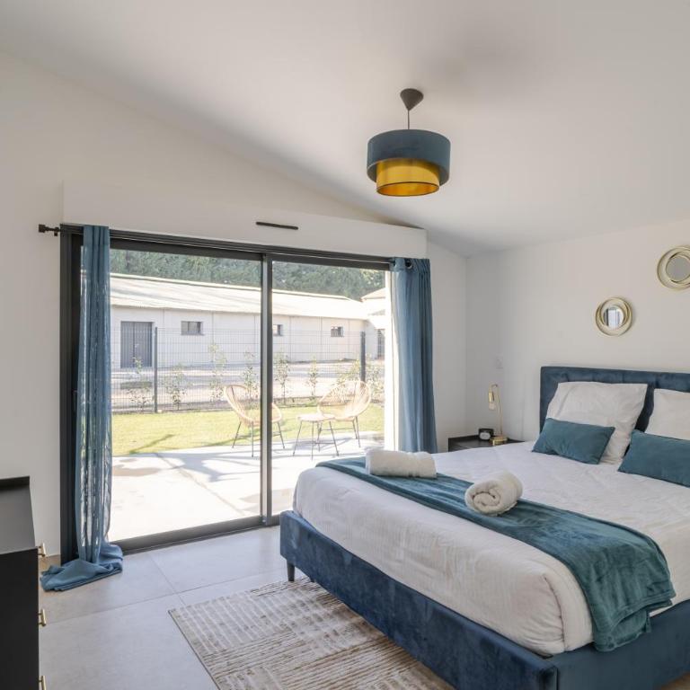 Domaine la bergerie st cyprien Internet 4 chambres - Villa - 18