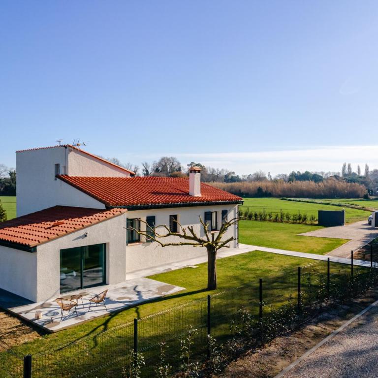 Domaine la bergerie st cyprien Internet 4 chambres - Villa - 35